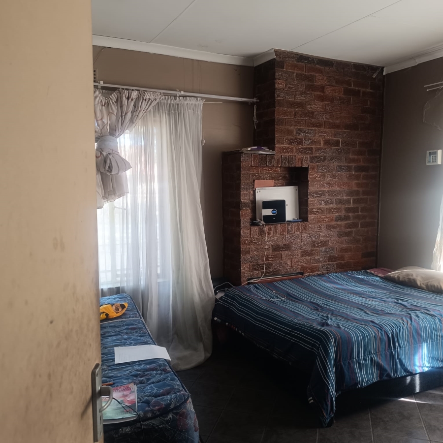 5 Bedroom Property for Sale in Sasolburg Ext 3 Free State